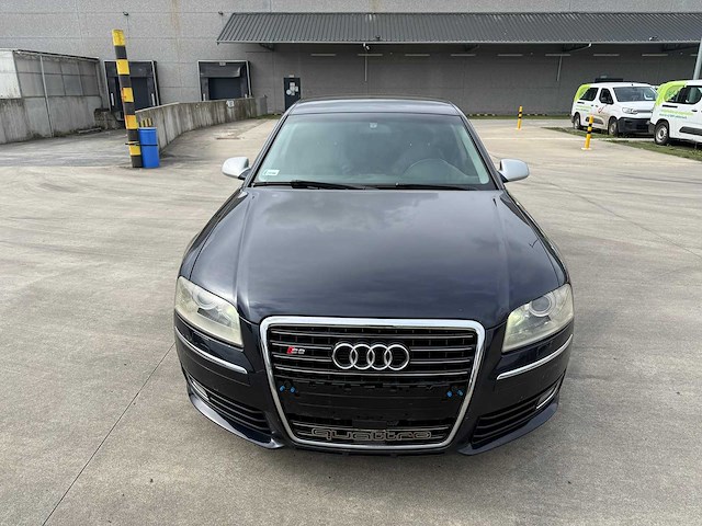 Audi - 2005 - a8 - personenauto - afbeelding 27 van  30