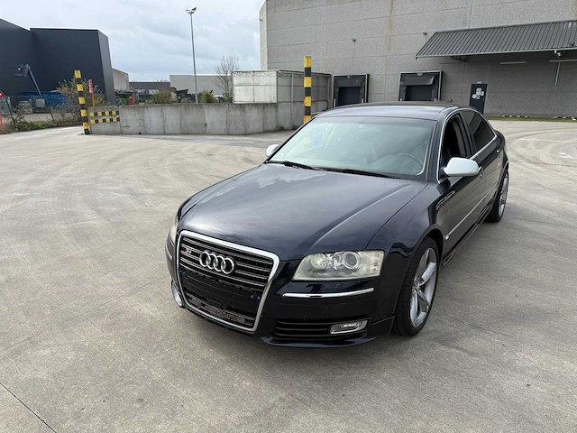 Audi - 2005 - a8 - personenauto - afbeelding 24 van  28