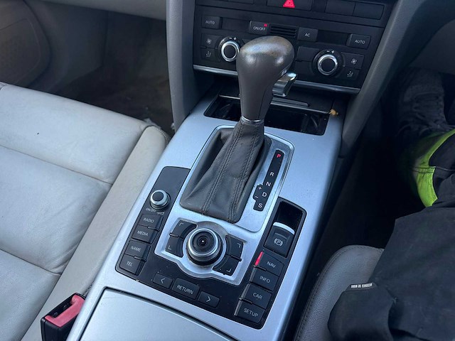 Audi - 2008 - a6 - break - personenauto - afbeelding 19 van  26