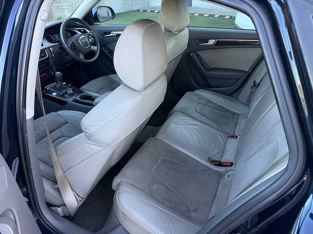 Audi - 2009 - a4 - sedan - personenauto - afbeelding 13 van  24