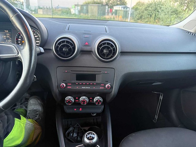 Audi - 2011 - a1 - personenauto - afbeelding 19 van  30