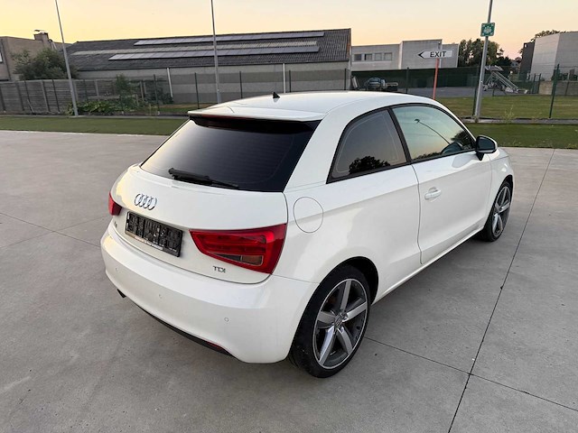 Audi - 2011 - a1 - personenauto - afbeelding 28 van  30