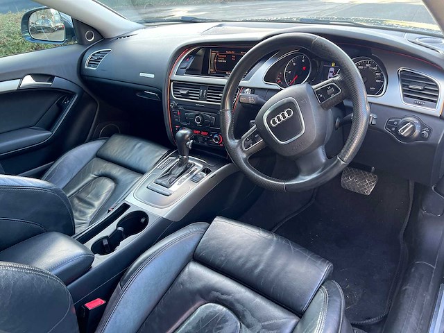 Audi - 2012 - a5 - engels - personenauto - afbeelding 3 van  15
