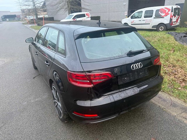 Audi - 2016 - a3 - personenauto - afbeelding 5 van  32