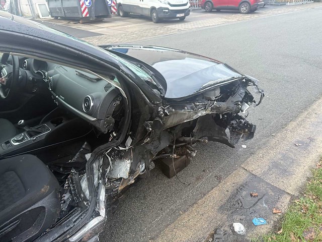 Audi - 2016 - a3 - personenauto - afbeelding 10 van  32