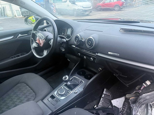 Audi - 2016 - a3 - personenauto - afbeelding 13 van  32