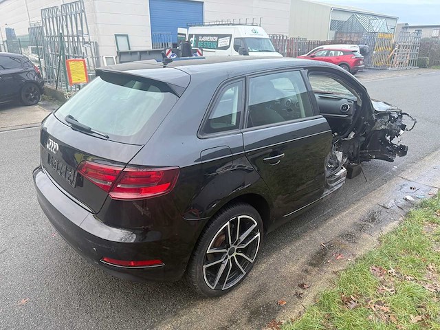 Audi - 2016 - a3 - personenauto - afbeelding 8 van  32