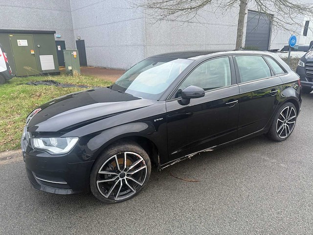 Audi - 2016 - a3 - personenauto - afbeelding 13 van  32