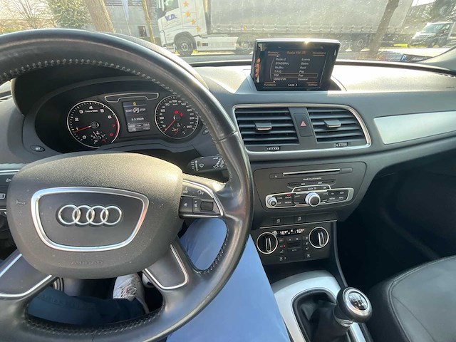 Audi - 2017 - q3 - personenauto - afbeelding 4 van  24