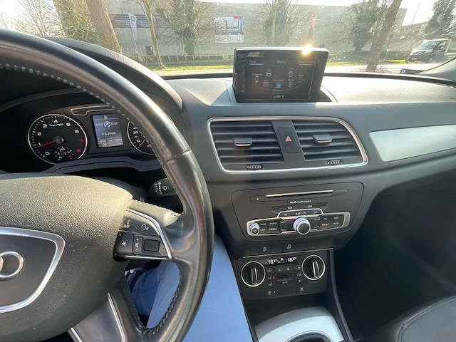 Audi - 2017 - q3 - personenauto - afbeelding 2 van  12