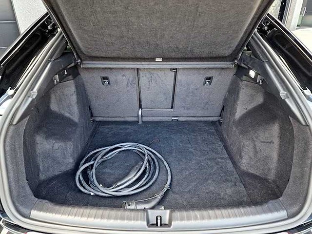 Audi - 2022 - q4 e-tron 40 - personenauto - afbeelding 14 van  22