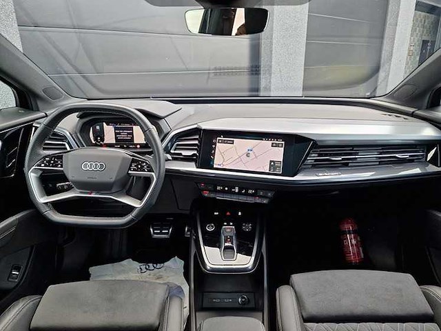 Audi - 2022 - q4 e-tron 40 - personenauto - afbeelding 17 van  22