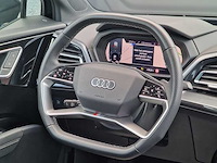 Audi - 2022 - q4 e-tron 40 - personenauto - afbeelding 19 van  22