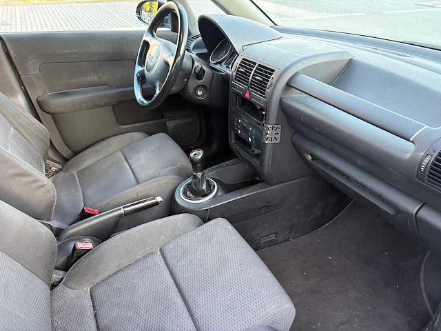 Audi - a2 - 1.4 - car - 2002 - afbeelding 6 van  19