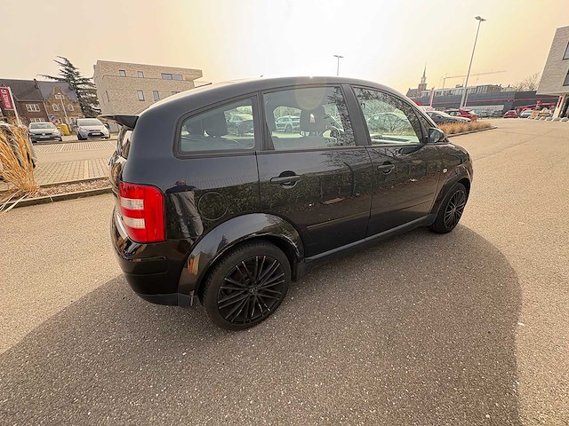 Audi - a2 - 1.6 fsi - car - 2003 - afbeelding 2 van  22