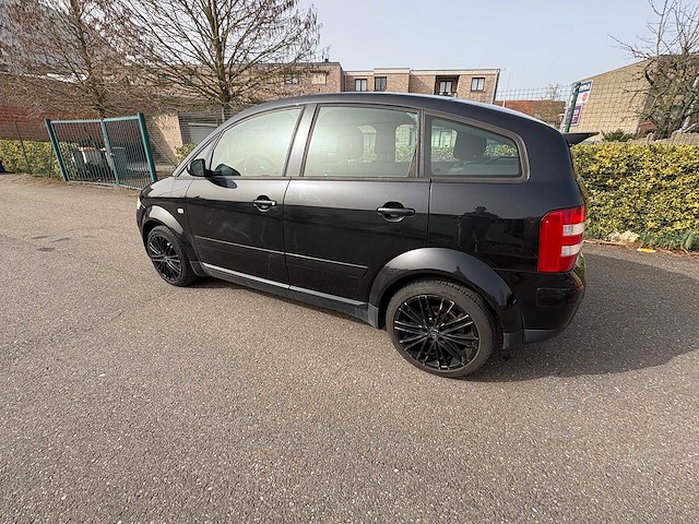 Audi - a2 - 1.6 fsi - car - 2003 - afbeelding 6 van  22