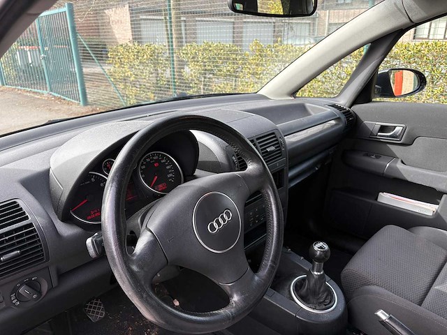 Audi - a2 - 1.6 fsi - car - 2003 - afbeelding 7 van  22