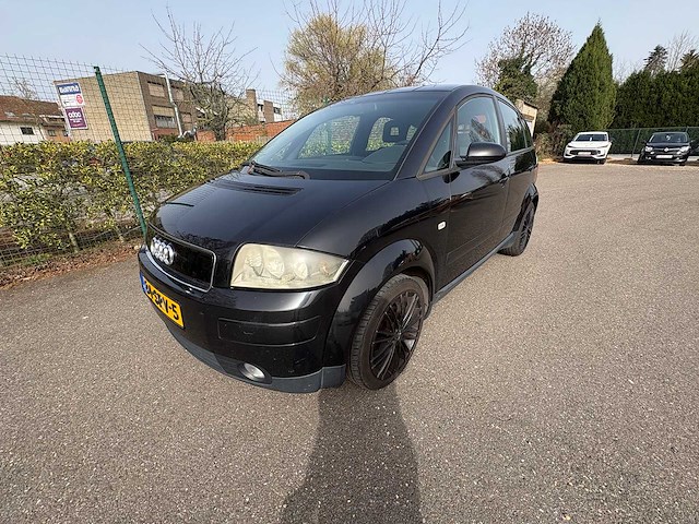Audi - a2 - 1.6 fsi - car - 2003 - afbeelding 13 van  22