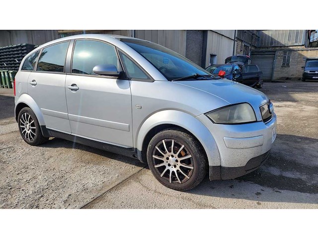 Audi - a2 - personenauto - afbeelding 1 van  6