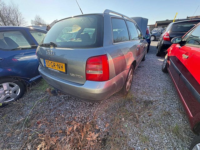 Audi - a4 avant - 1.9 tdi advance - car - 2001 - afbeelding 2 van  8