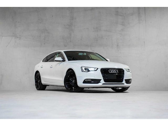 Audi - a5 - 2015 - auto - afbeelding 11 van  19