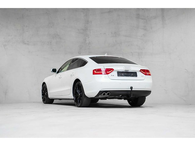 Audi - a5 - 2015 - auto - afbeelding 9 van  19