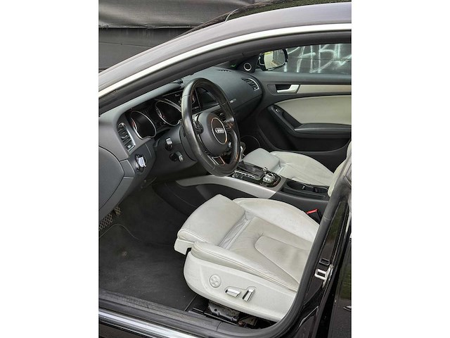 Audi - a5 sportback - car - 2012 - afbeelding 35 van  35