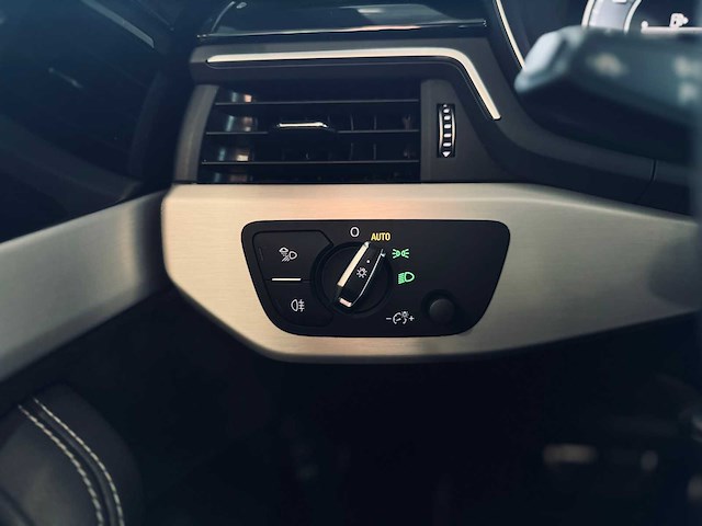 Audi - a5 sportback 40 tfsi s line - afbeelding 36 van  51