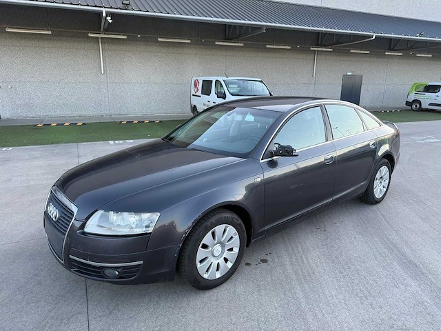Audi - a6 - personenauto - afbeelding 1 van  33