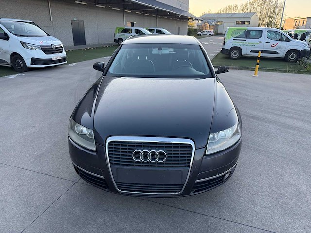 Audi - a6 - personenauto - afbeelding 32 van  33
