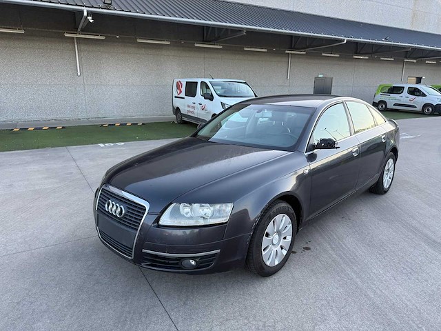 Audi - a6 - personenauto - afbeelding 9 van  29