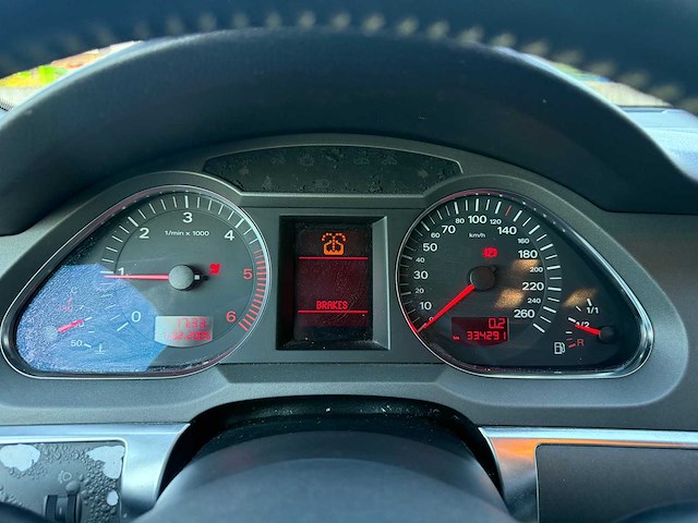 Audi - a6 - personenauto - afbeelding 22 van  29