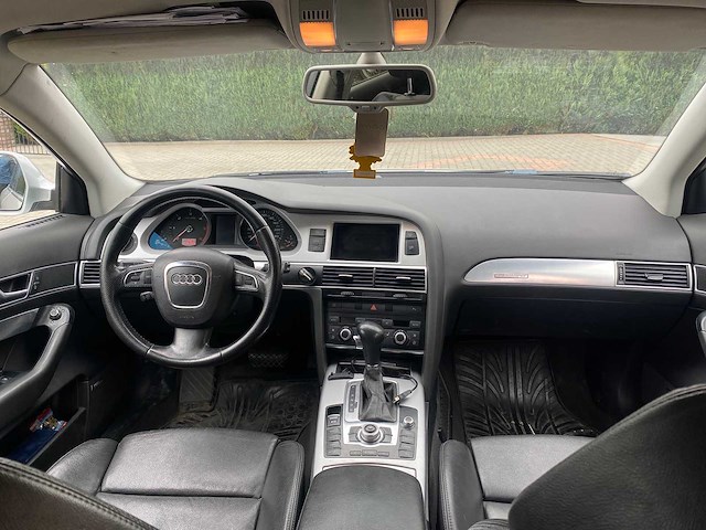 Audi - a6 allroad quattro v6 - 2011 - auto - afbeelding 15 van  19