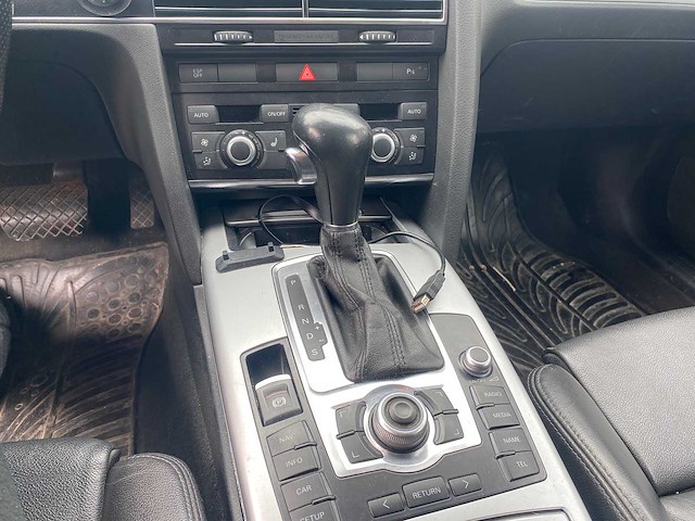 Audi - a6 allroad quattro v6 - 2011 - auto - afbeelding 19 van  19