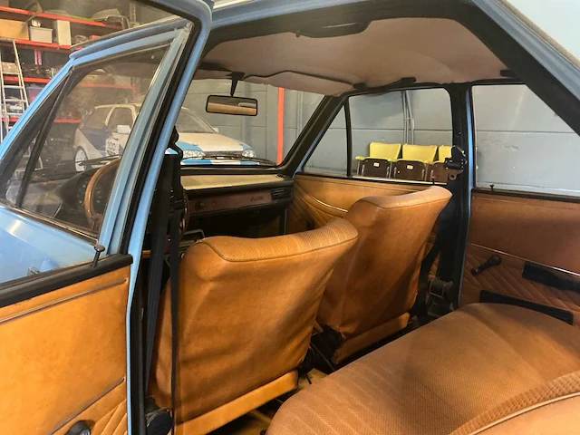 Audi - audi 80 - 80 b1 - oldtimer - afbeelding 9 van  33