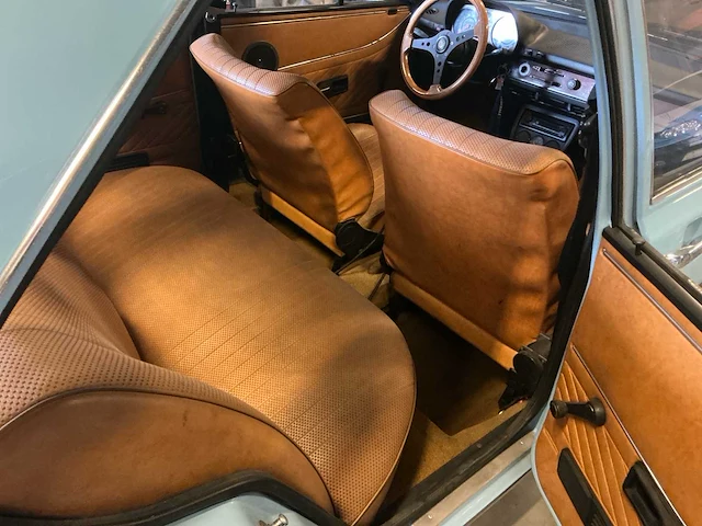 Audi - audi 80 - 80 b1 - oldtimer - afbeelding 15 van  33
