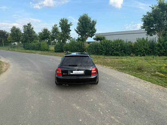 Audi - rs4 avant b5 - 2.7 v6 biturbo - klassieke auto's >15 - afbeelding 20 van  26