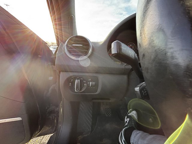 Audi a3 1.6 tdi ambiente, 2012 - afbeelding 8 van  25