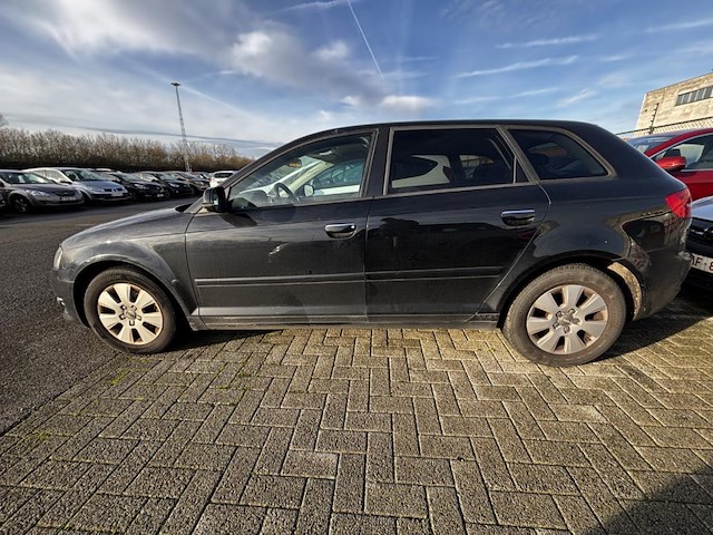Audi a3 1.6 tdi ambiente, 2012 - afbeelding 23 van  25