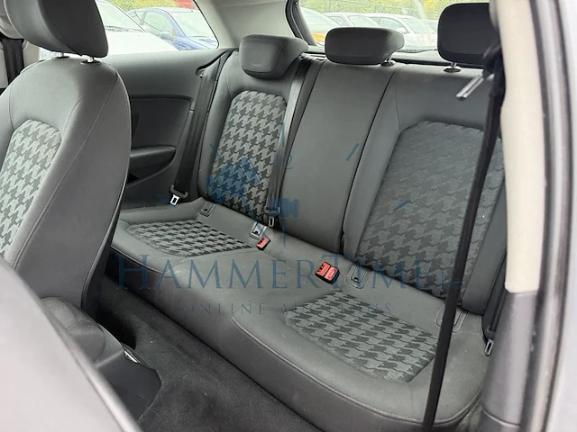 Audi a3 1.6 tdi attraction, 2015 - afbeelding 15 van  31