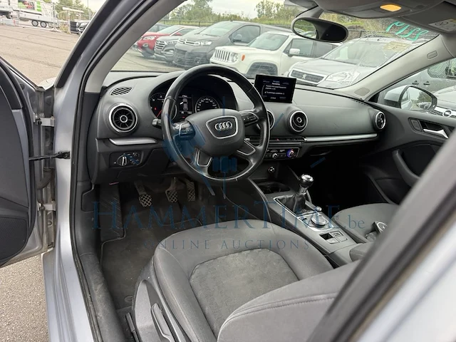 Audi a3 1.6 tdi attraction, 2015 - afbeelding 31 van  31