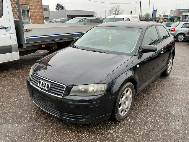 Audi a3 personenauto - afbeelding 1 van  37