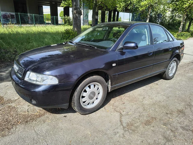 Audi a4 - 2000 - afbeelding 1 van  20