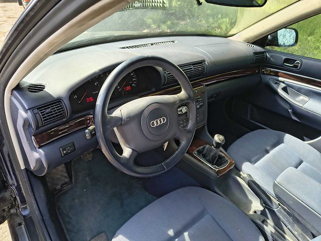 Audi a4 - 2000 - afbeelding 1 van  11