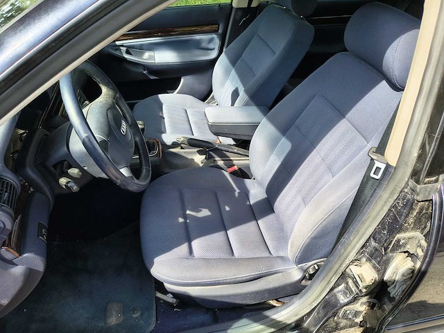 Audi a4 - 2000 - afbeelding 2 van  11
