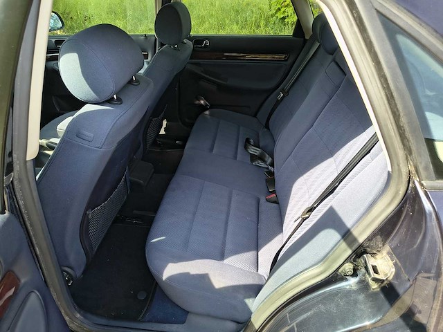 Audi a4 - 2000 - afbeelding 4 van  11