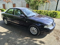 Audi a4 - 2000 - afbeelding 9 van  11