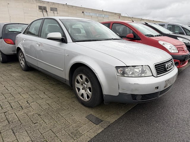 Audi a4 1.6i, 2002 - afbeelding 23 van  34