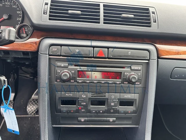 Audi a4 2.0 tdi 16v, 2006 - afbeelding 8 van  36