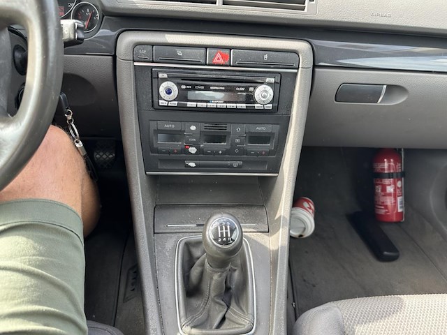 Audi a4 2.0 tdi 16v,2004 - afbeelding 8 van  27